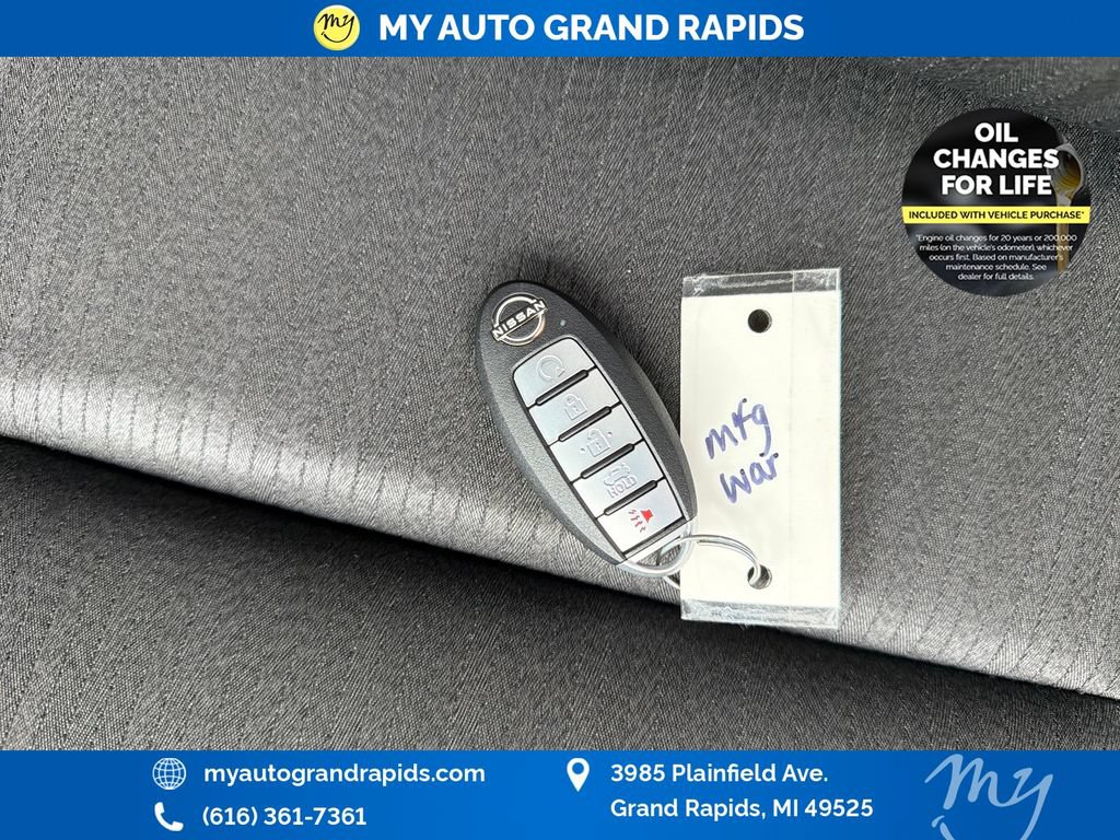 Used 2025 Nissan Altima 2.5 SV FWD image 34