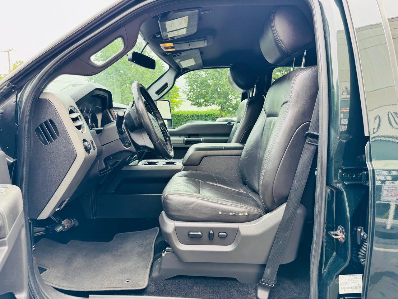 Used 2012 Ford F250 Lariat w/ Chrome Pkg AWD/4WD image 35