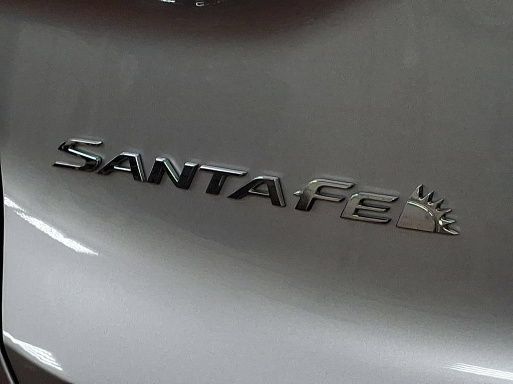 Used 2020 Hyundai Santa Fe SE AWD/4WD image 29
