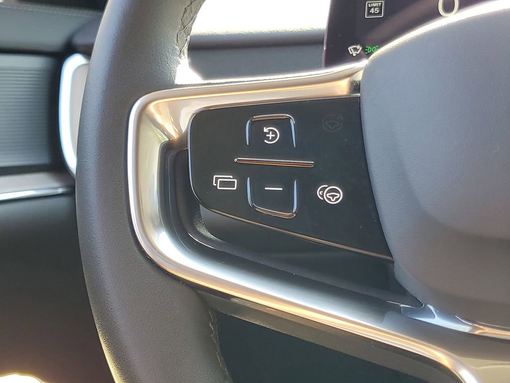 Certified 2025 Volvo EX90 Plus AWD/4WD image 22