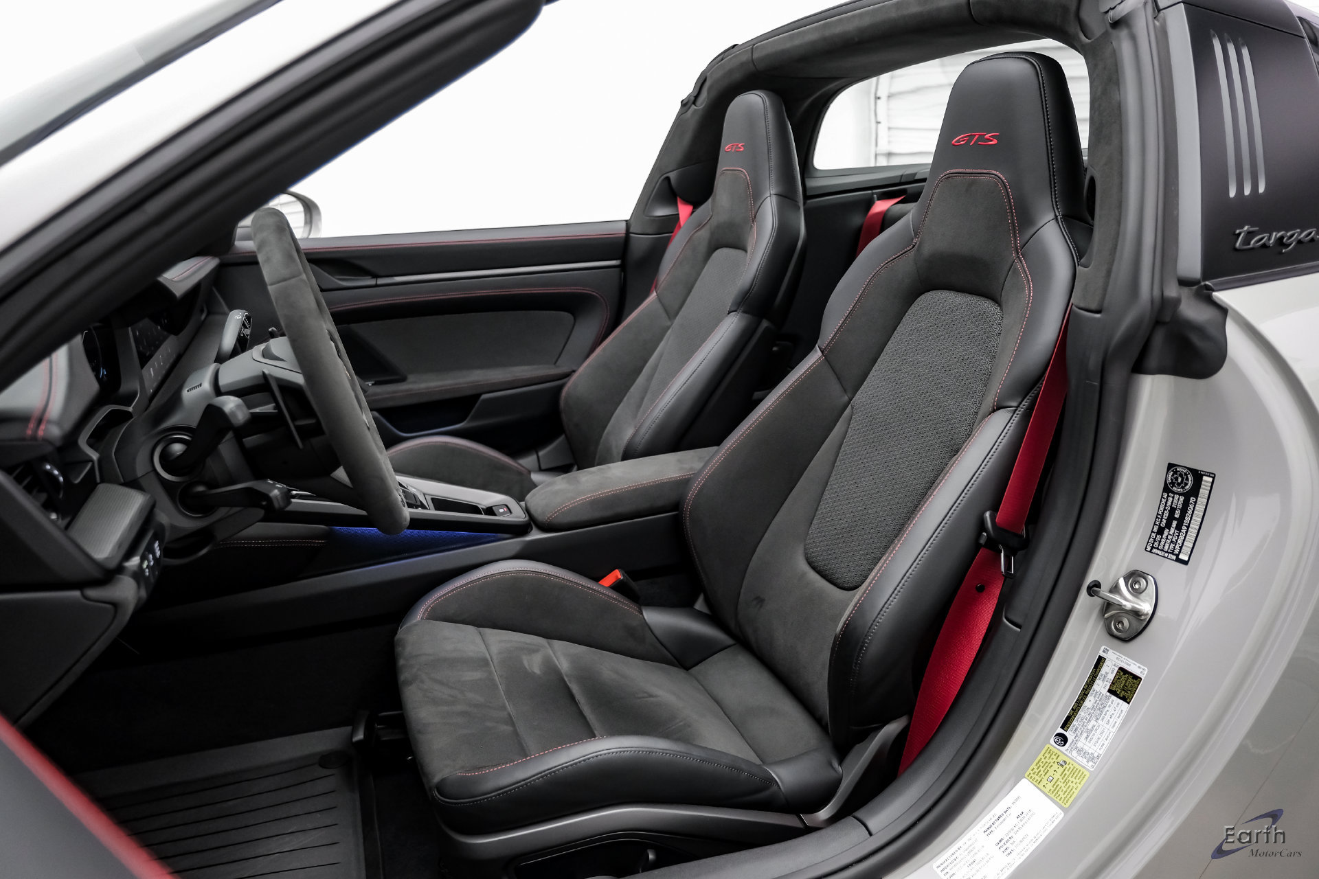 Used 2025 Porsche 911 Targa 4 GTS AWD/4WD image 47