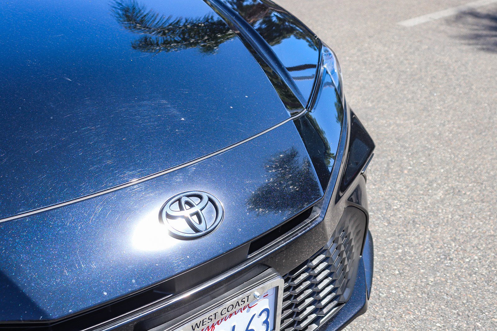 Used 2025 Toyota Camry SE w/ Convenience Package image 5