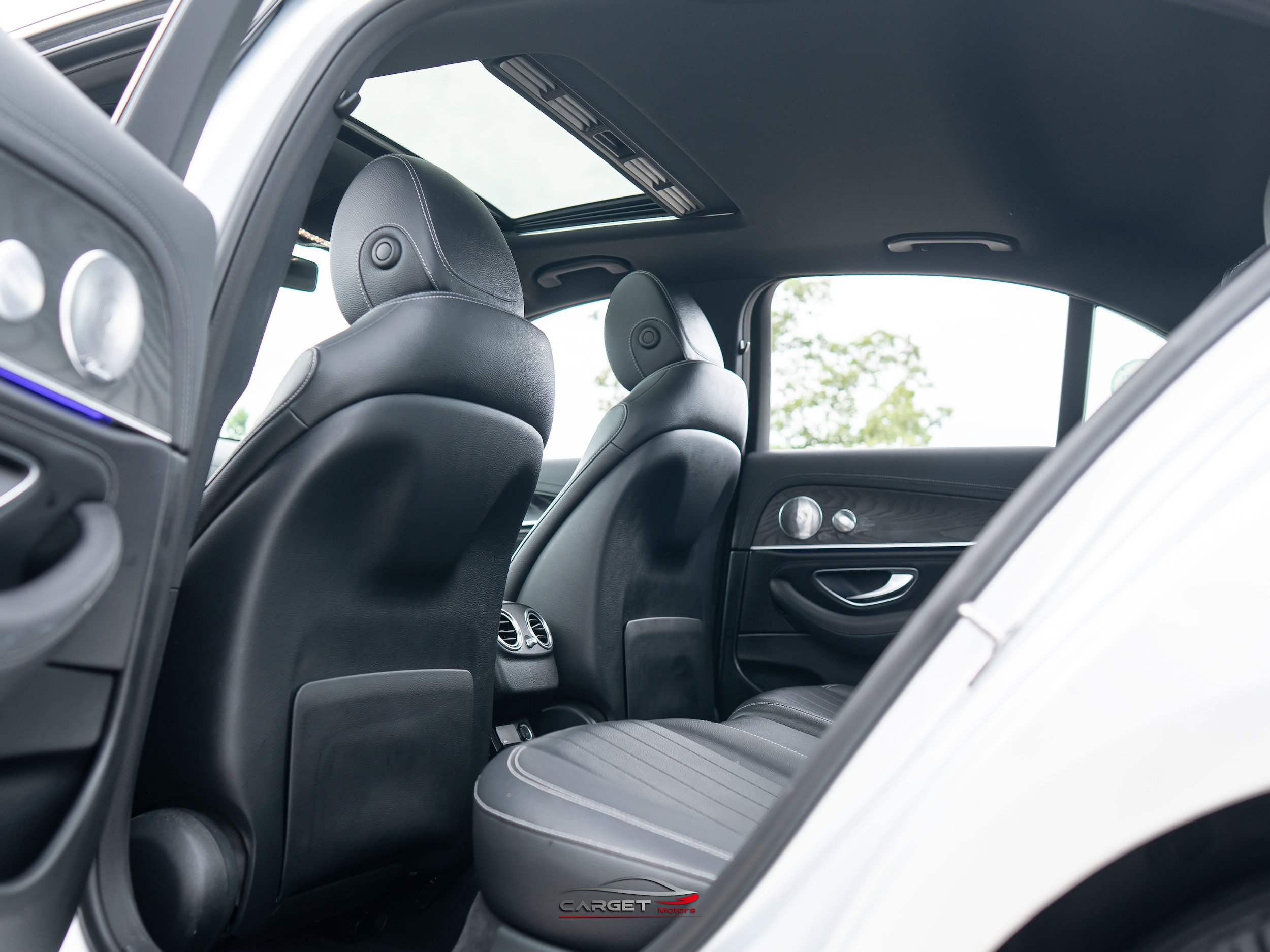 Used 2019 Mercedes-Benz E 300 4MATIC w/ Premium 1 Package image 21