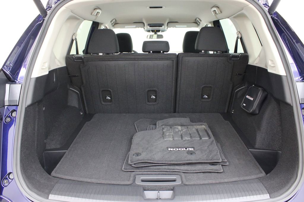 Used 2026 Nissan Rogue SV FWD image 28
