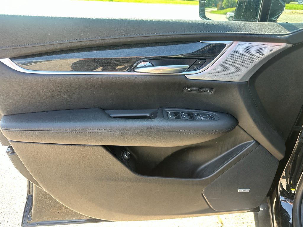 Used 2021 Cadillac XT5 Premium Luxury FWD image 10