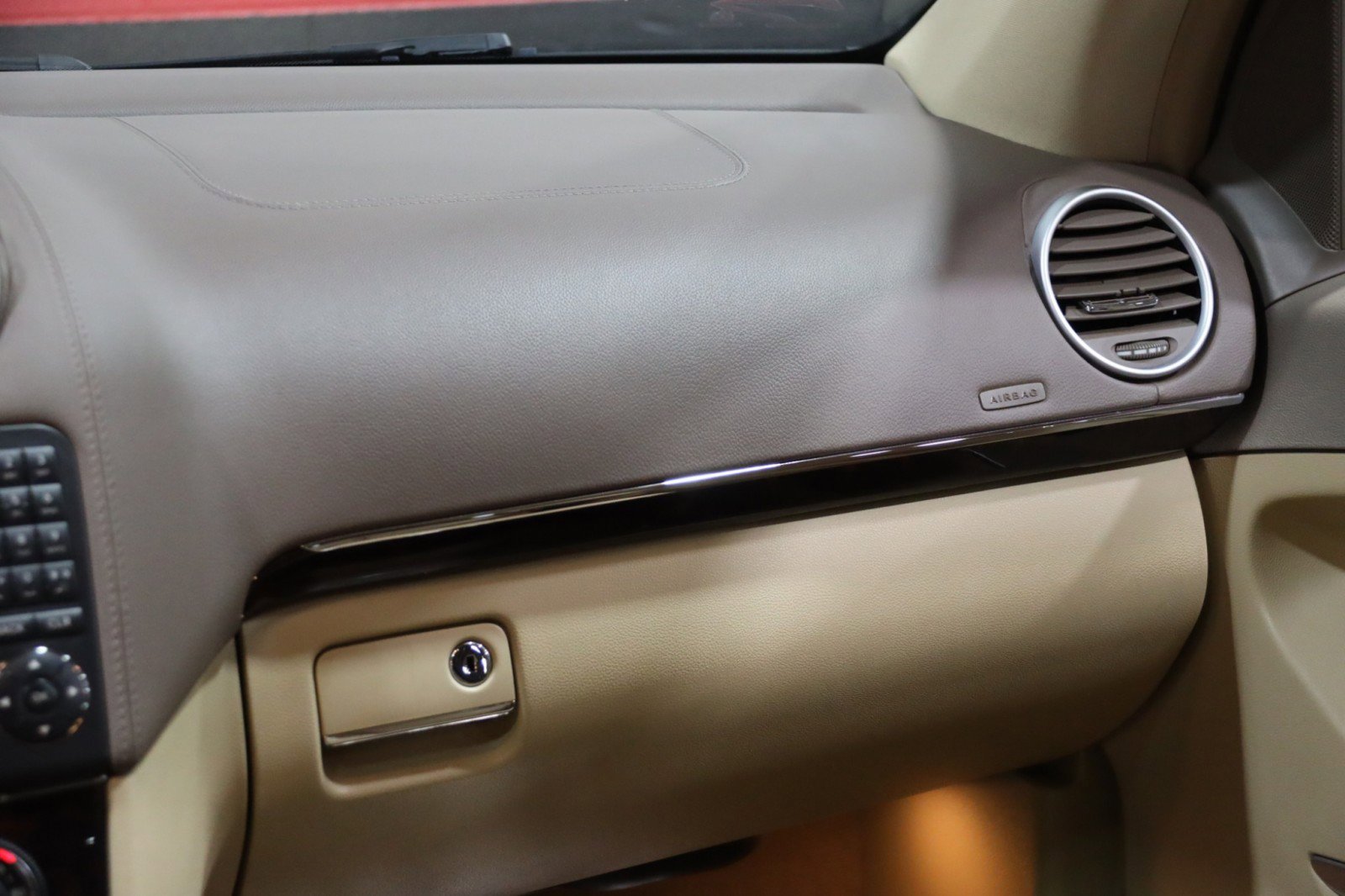 Used 2012 Mercedes-Benz GL 450 4MATIC w/ Premium 2 Pkg image 63