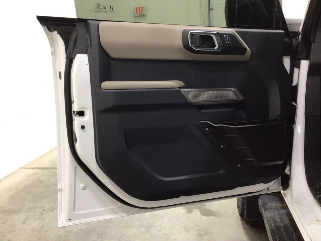 Used 2023 Ford Bronco Wildtrak AWD/4WD image 18