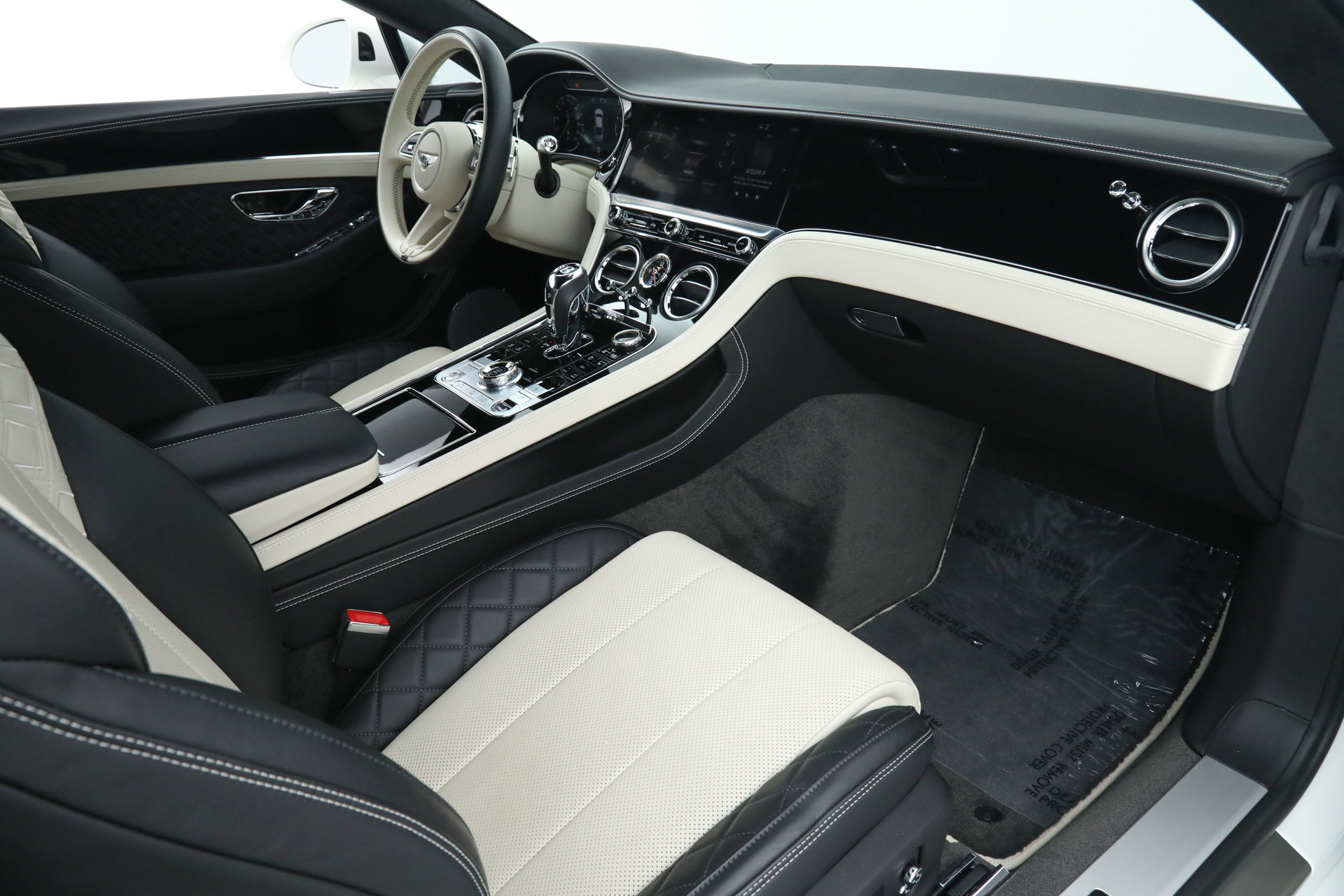 Used 2021 Bentley Continental GT V8 image 14