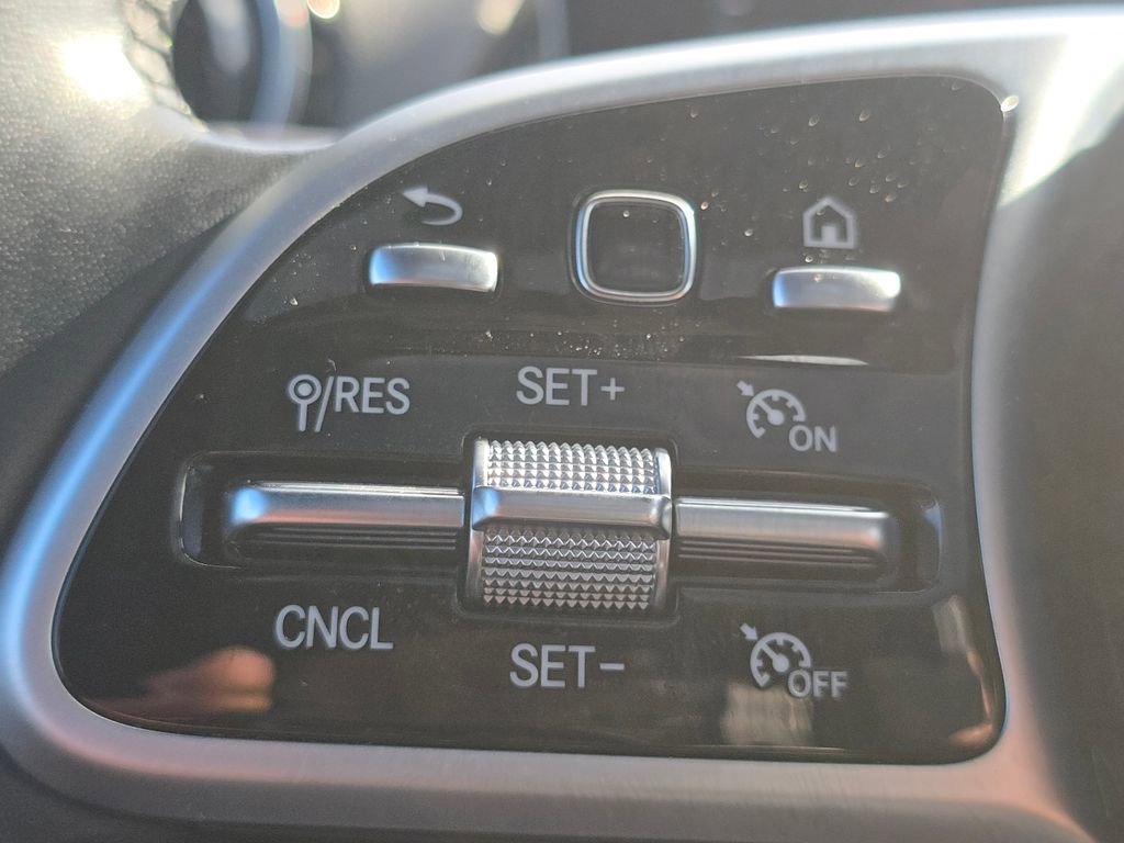 Used 2020 Mercedes-Benz GLB 250 4MATIC image 31