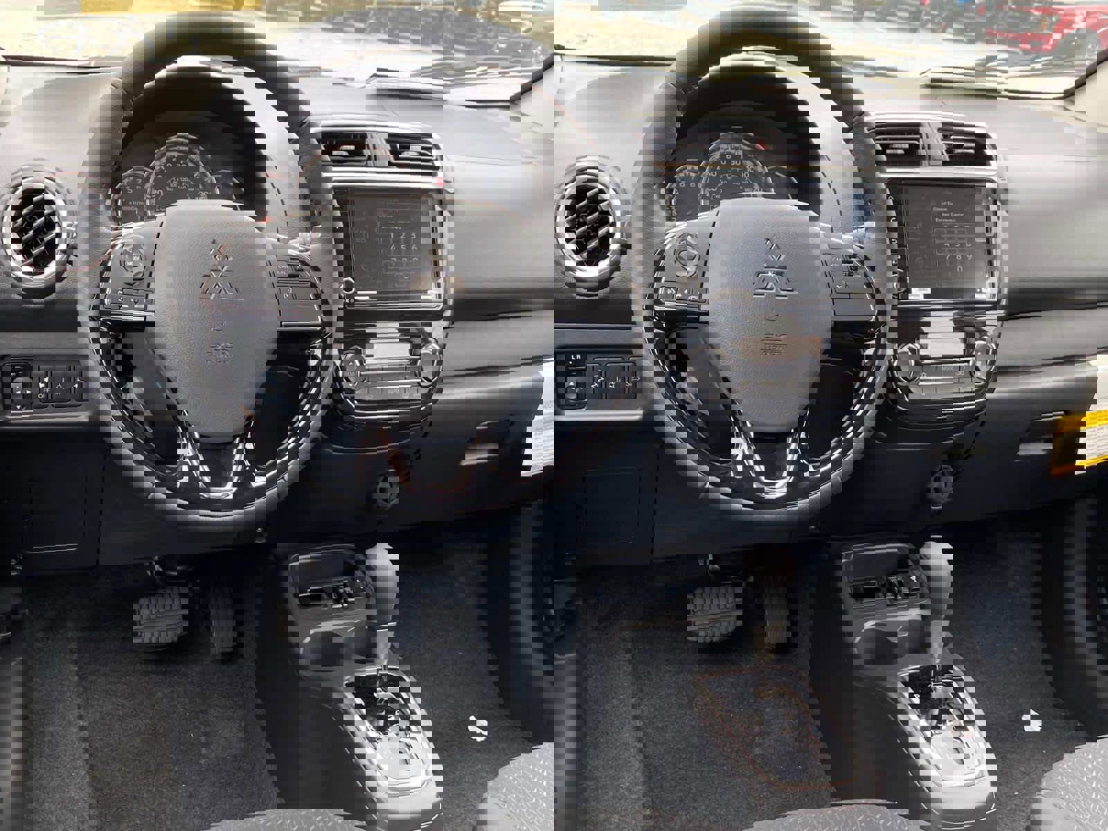 New 2024 Mitsubishi Mirage G4 SE FWD image 7