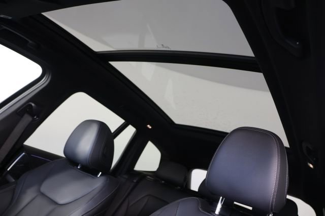Used 2024 BMW X3 xDrive30i AWD/4WD image 19