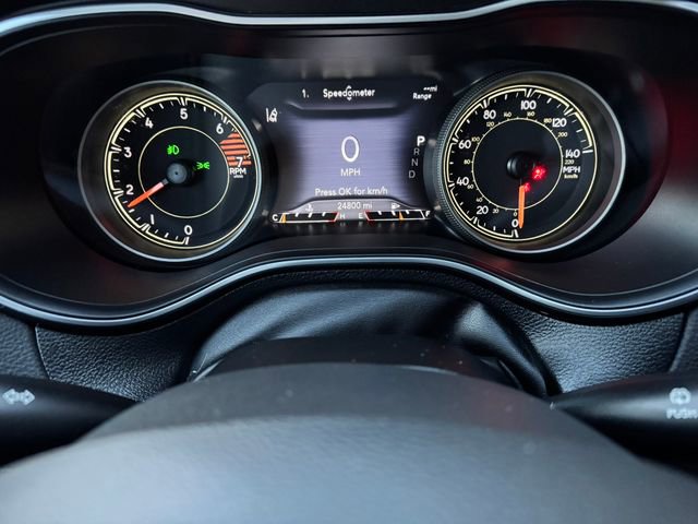 Used 2023 Jeep Cherokee Altitude Lux w/ Mopar Interior Package image 12