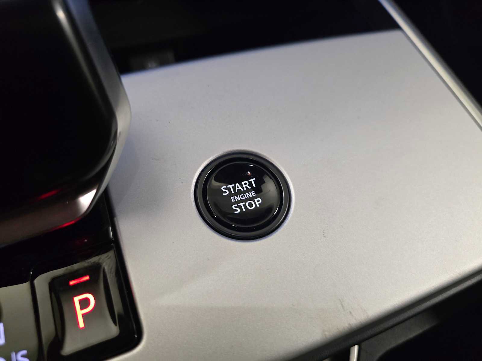 New 2026 Land Rover Range Rover SV image 34