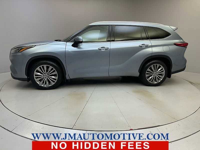Used 2021 Toyota Highlander Platinum image 2