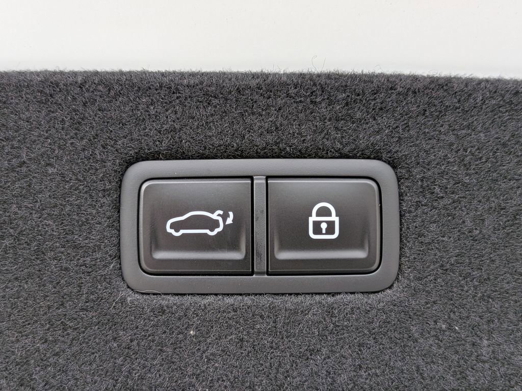 New 2026 Genesis G90 3.5T Prestige image 28