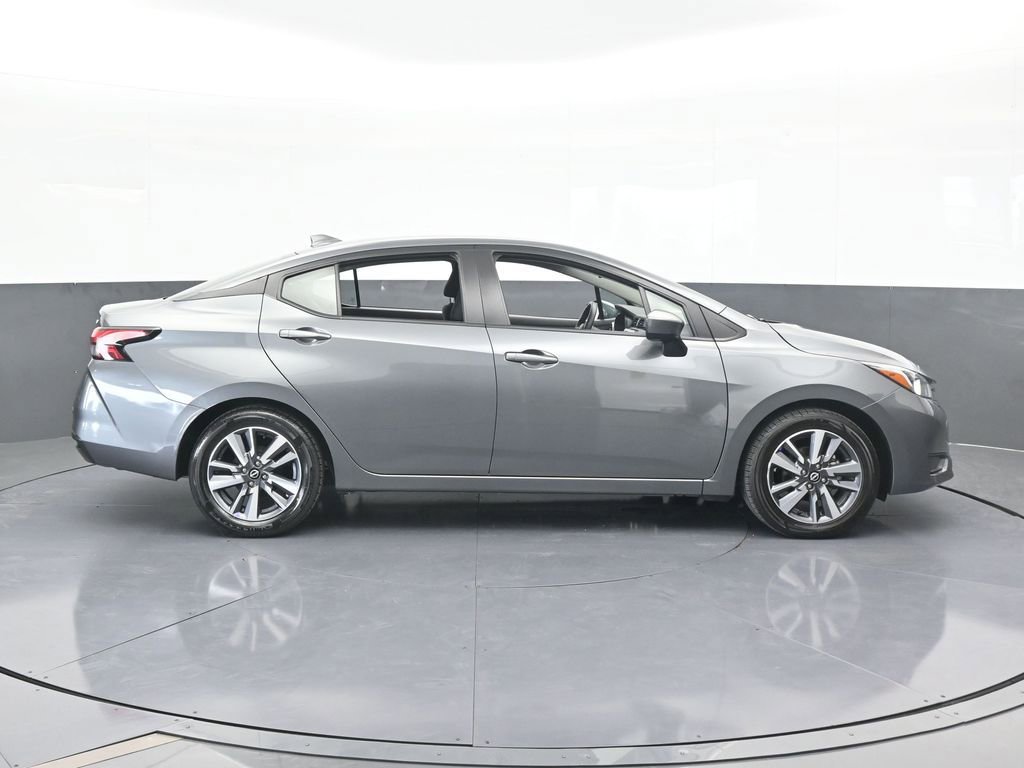 Used 2023 Nissan Versa SV image 7