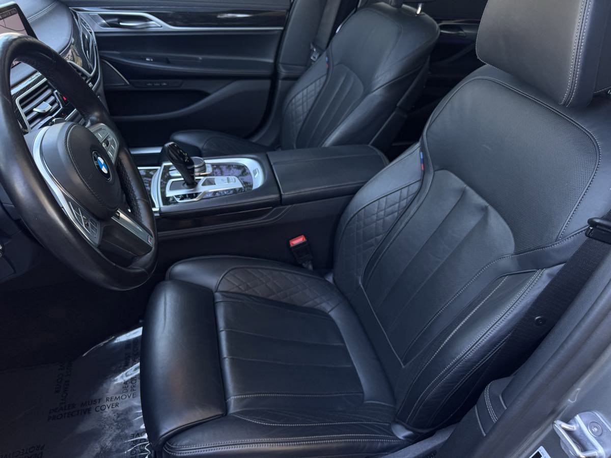 Used 2020 BMW 740i w/ M Sport Package image 19