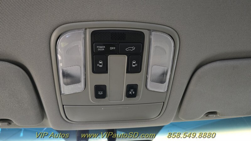 Used 2017 Kia Sedona SX FWD image 25