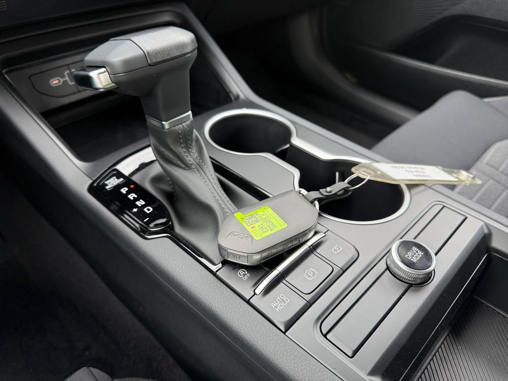 New 2026 Kia K5 LXS FWD image 31