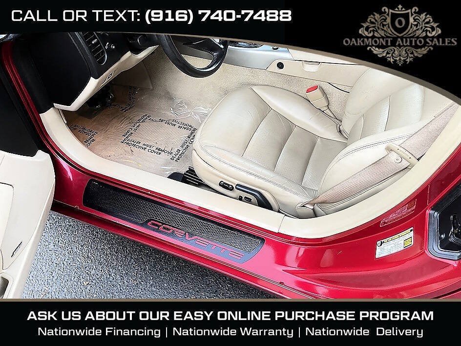 Used 2005 Chevrolet Corvette Coupe w/ Preferred Equipment Group RWD image 24