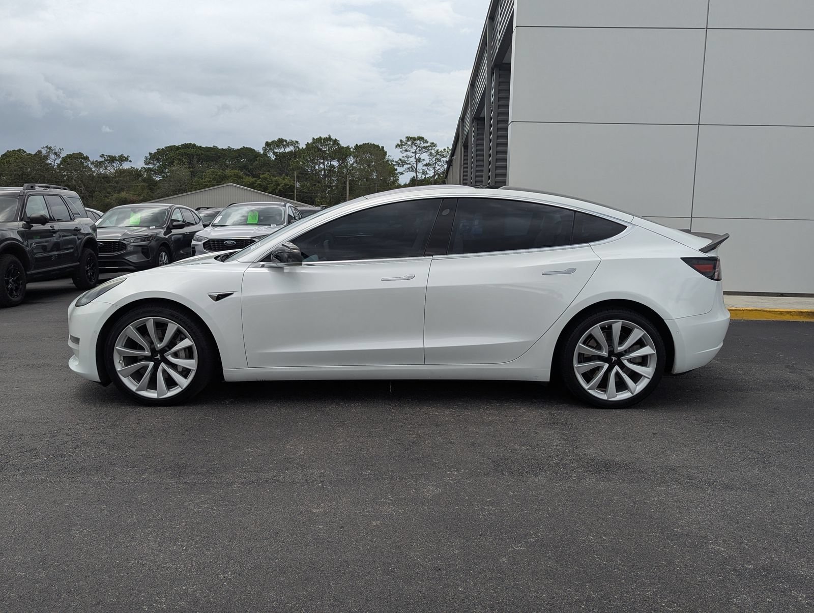 Used 2018 Tesla Model 3 Long Range AWD/4WD image 8