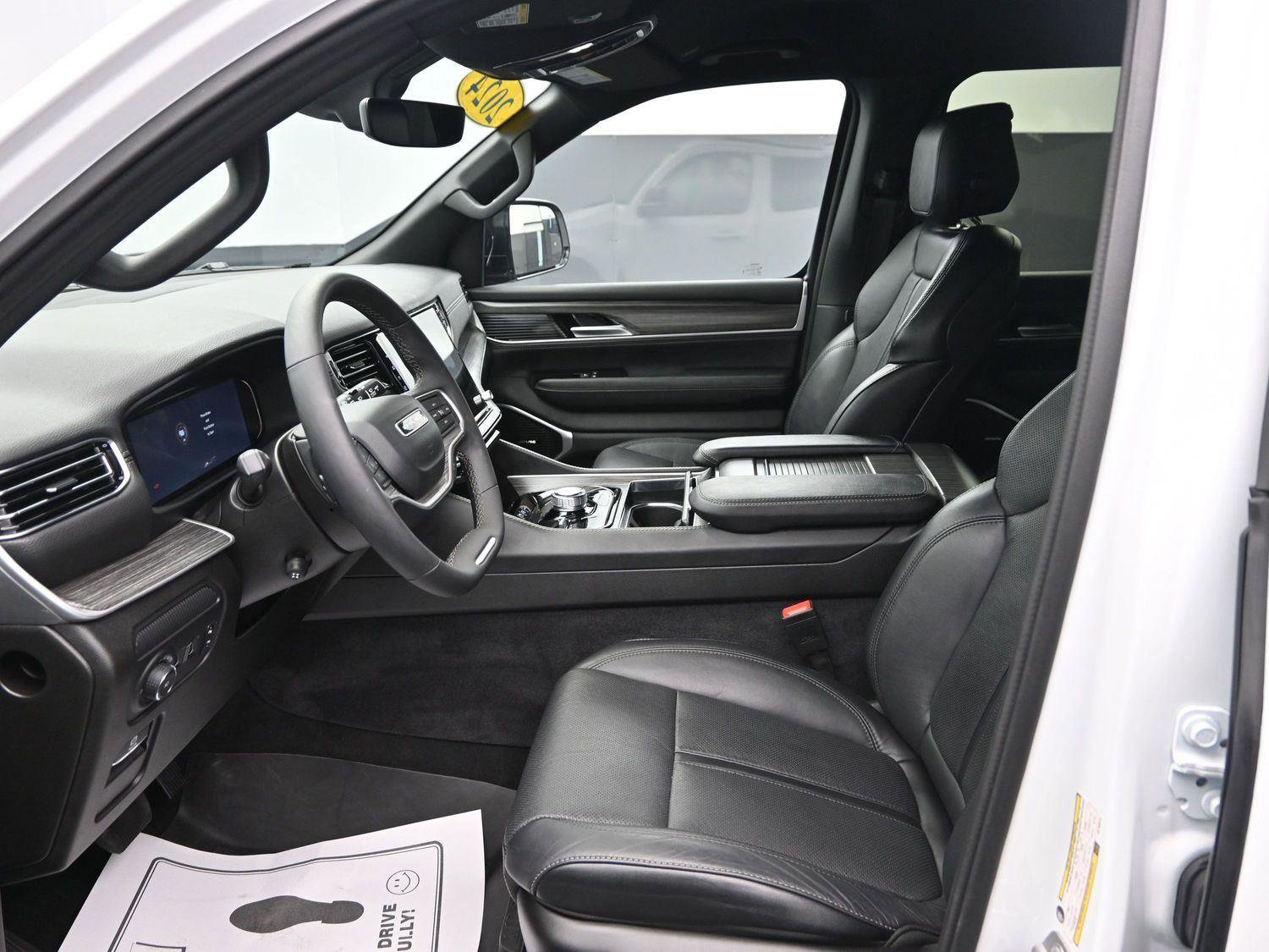 Used 2024 Jeep Wagoneer Series II image 21