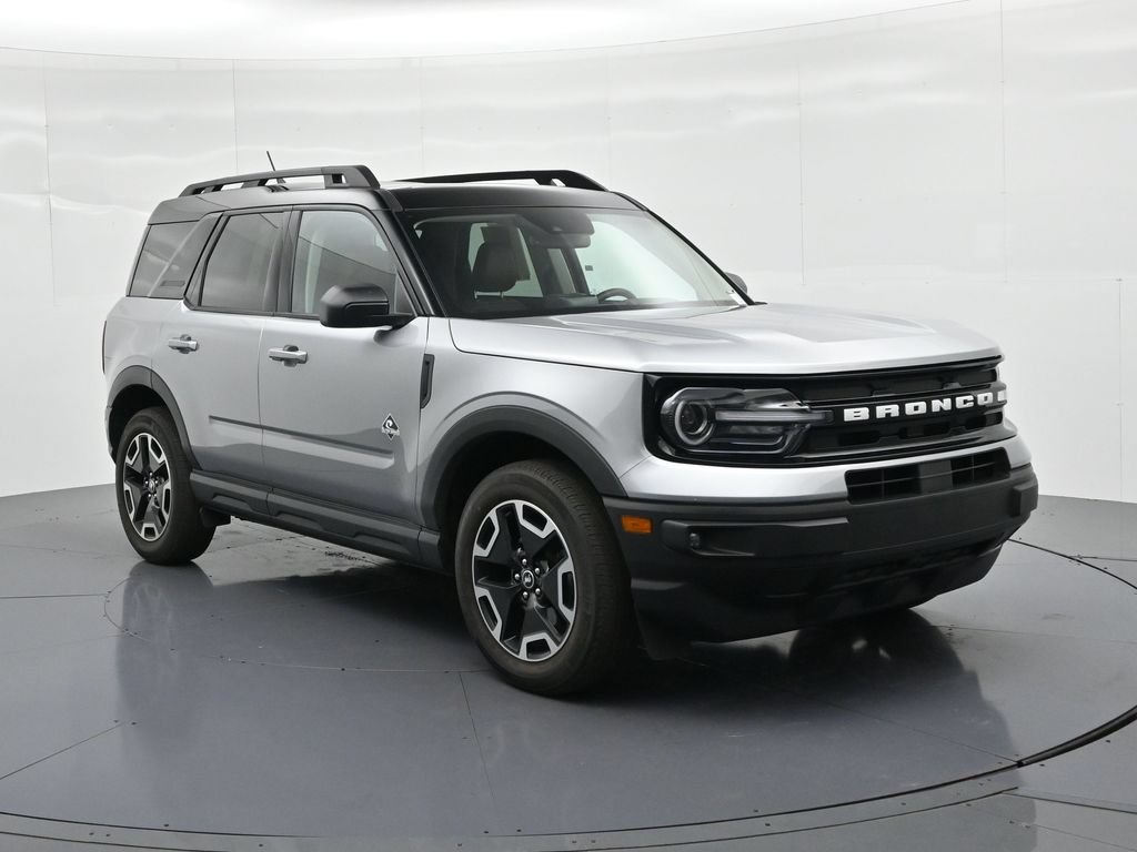 Certified 2023 Ford Bronco Sport Outer Banks w/ Tech Package AWD/4WD image 4