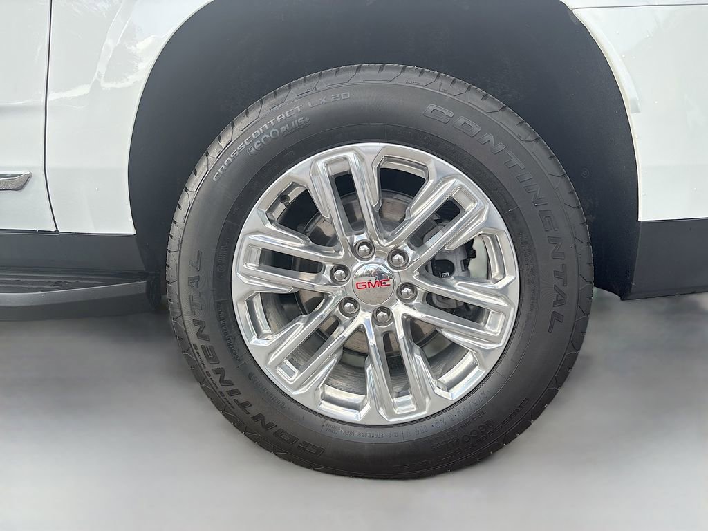 Used 2024 GMC Yukon XL SLT w/ SLT Luxury Package RWD image 12