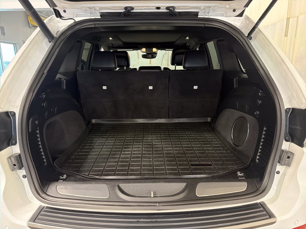 Used 2019 Jeep Grand Cherokee High Altitude AWD/4WD image 19