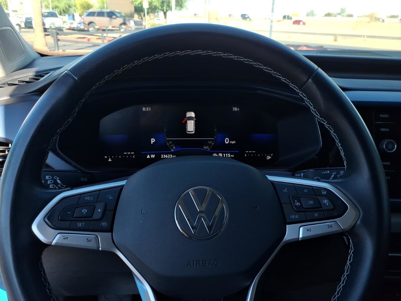 Used 2023 Volkswagen Taos SE w/ Panoramic Sunroof Package image 19