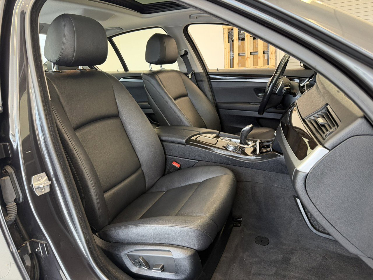 Used 2016 BMW 528i xDrive Sedan AWD/4WD image 34