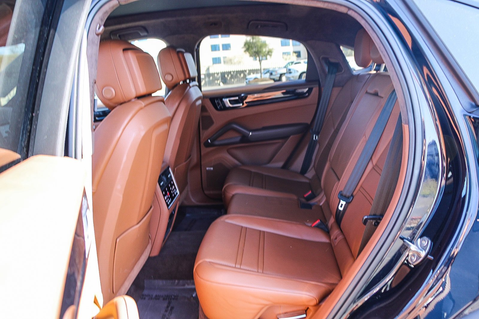 Used 2021 Porsche Cayenne GTS image 18