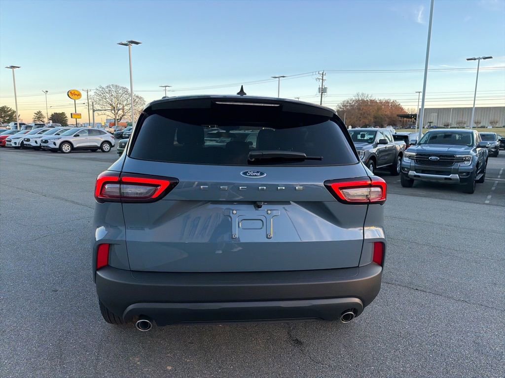 New 2026 Ford Escape ST-Line image 4