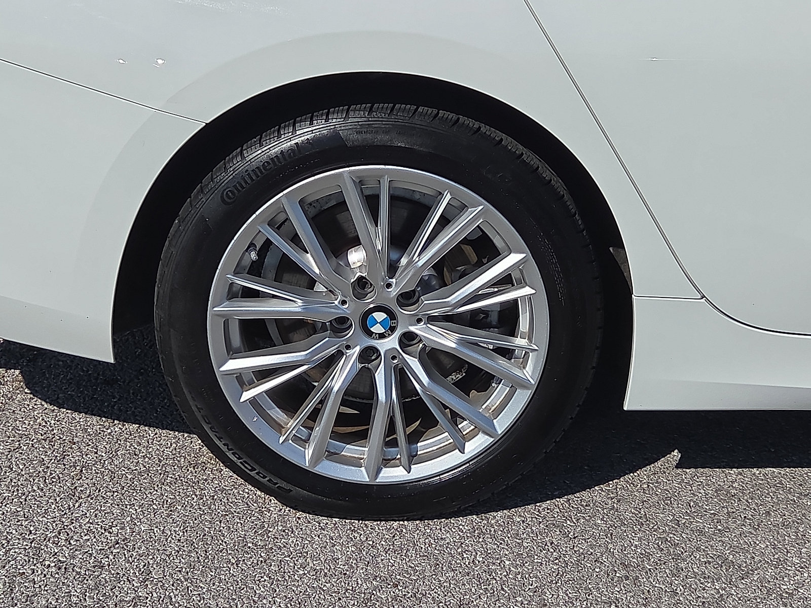 Used 2023 BMW 330i xDrive Sedan w/ Driving Assistance Package AWD/4WD image 7