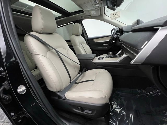 Used 2024 MAZDA CX-90 Plug-In Hybrid w/ Premium Pkg image 34