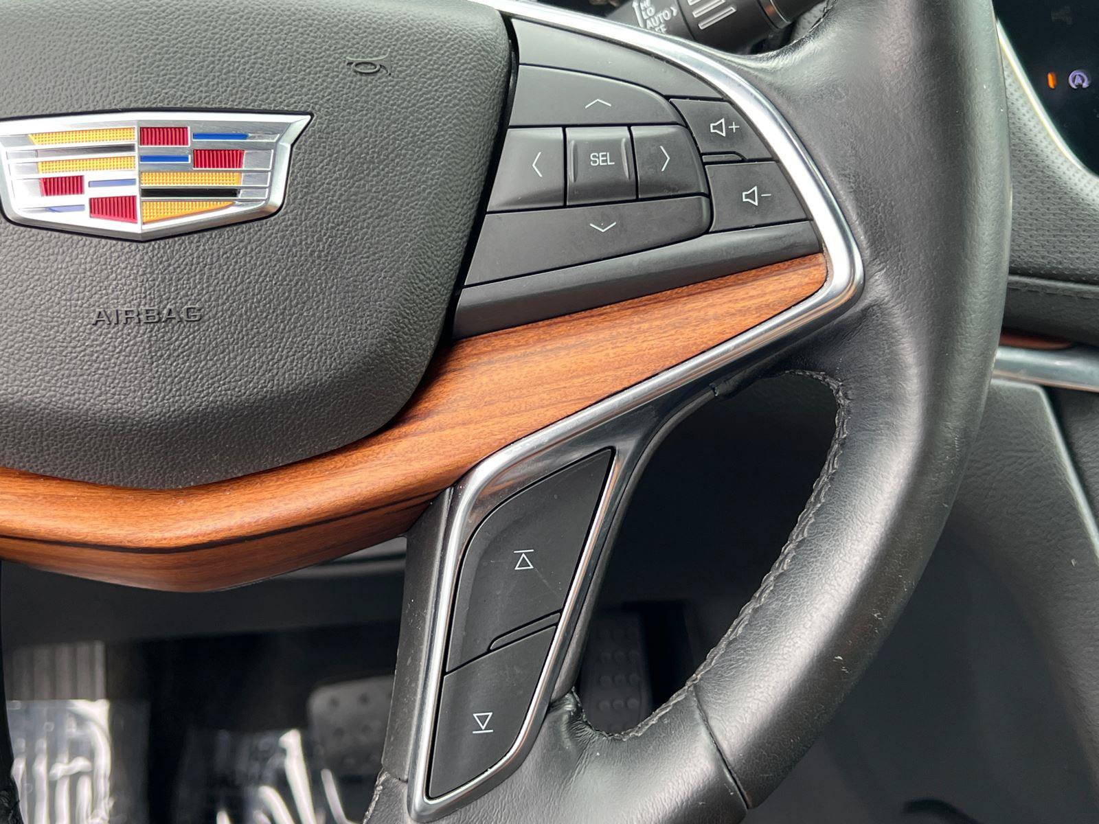 Used 2020 Cadillac XT5 Premium Luxury FWD image 26