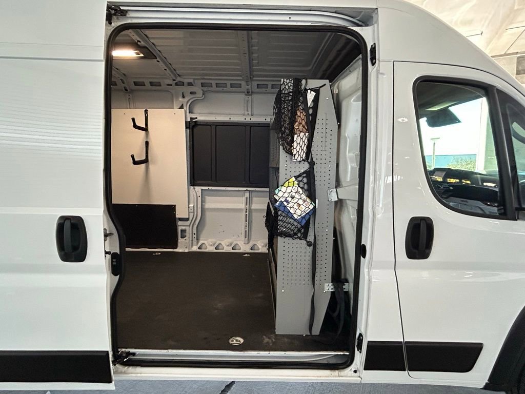 Used 2024 RAM ProMaster 3500 w/ Convenience Group image 32