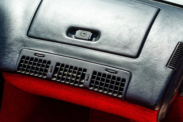 Used 1991 Chevrolet Corvette Convertible RWD image 23