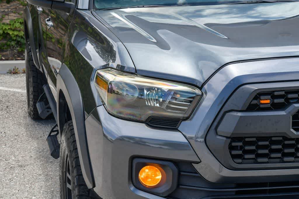 Used 2020 Toyota Tacoma TRD Off-Road w/ Technology Package AWD/4WD image 4