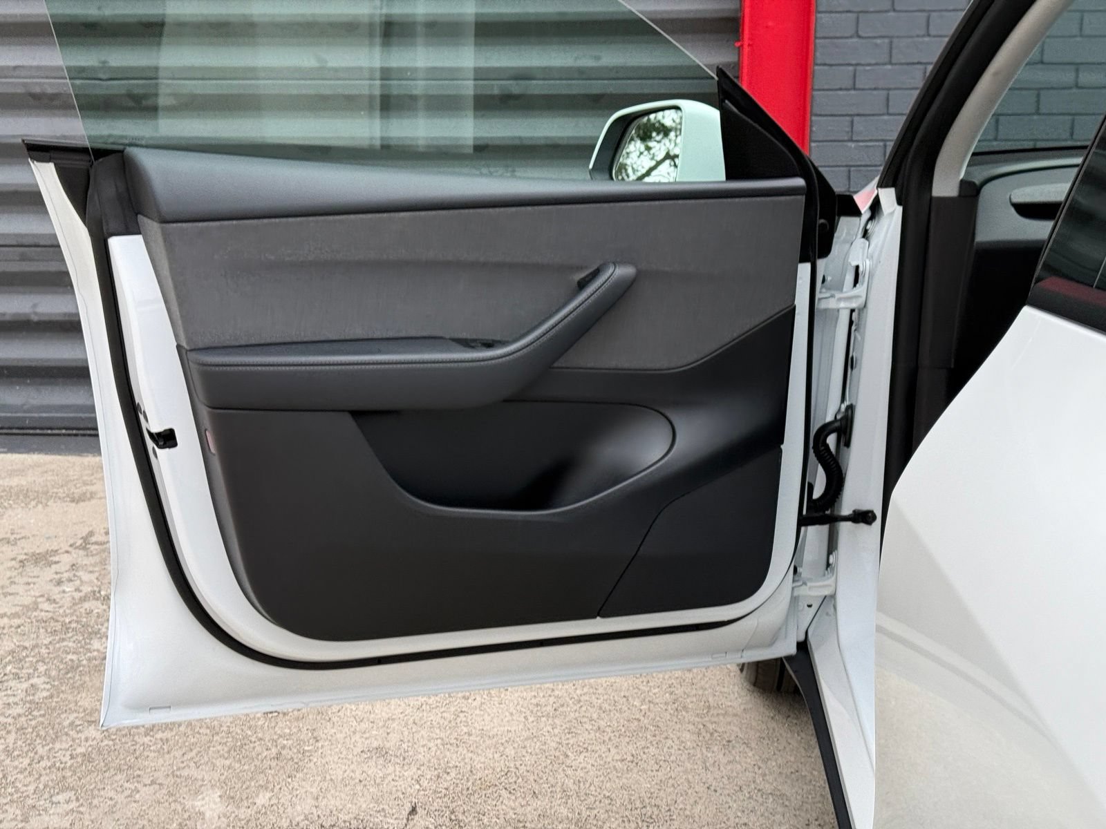 Used 2026 Tesla Model Y 2WD image 16