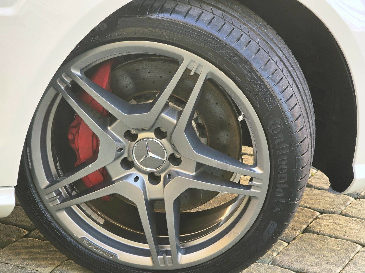 Used 2012 Mercedes-Benz CLS 63 AMG image 40