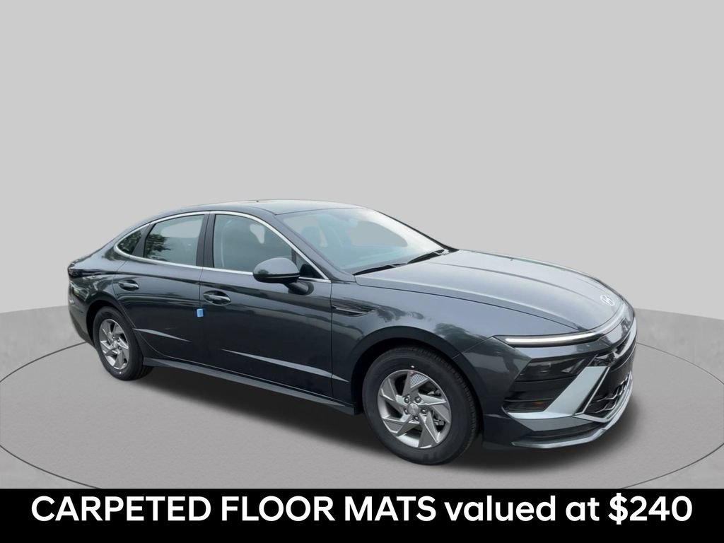 Used 2026 Hyundai Sonata SE FWD image 2