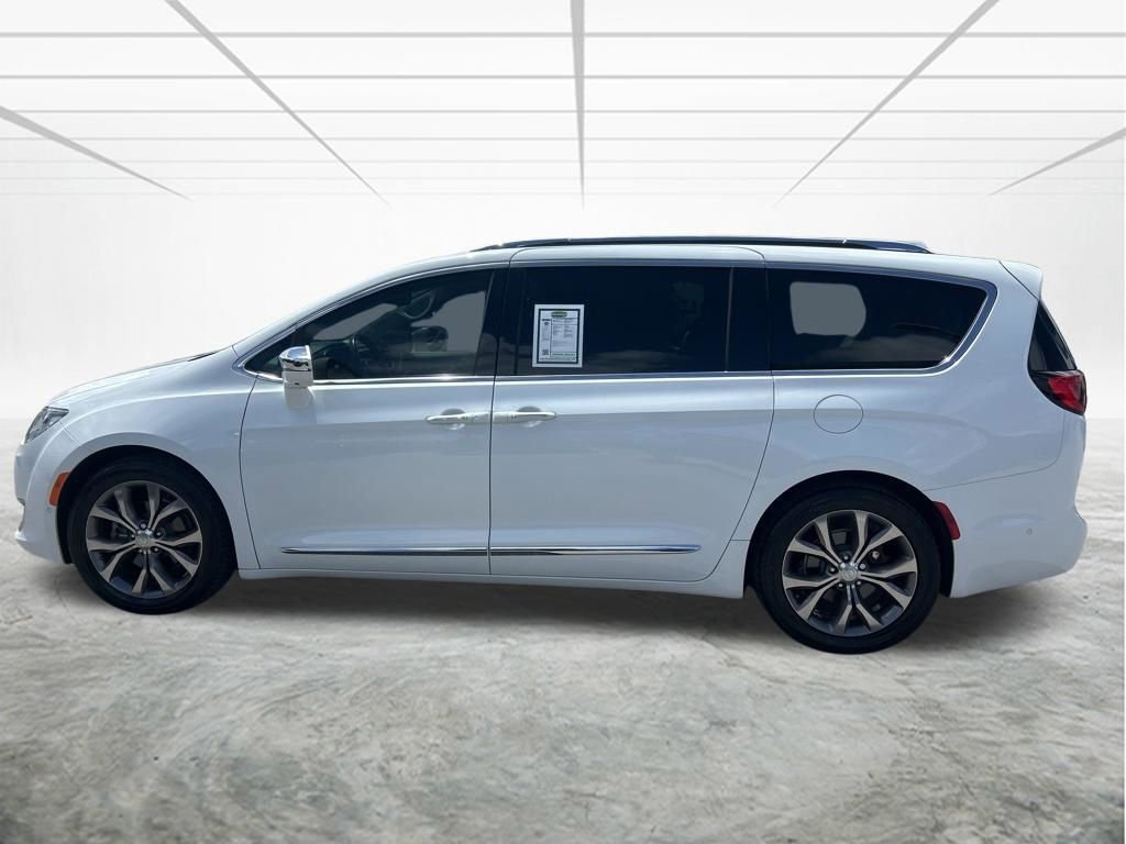 Used 2019 Chrysler Pacifica Limited w/ Tire & Wheel Group image 7