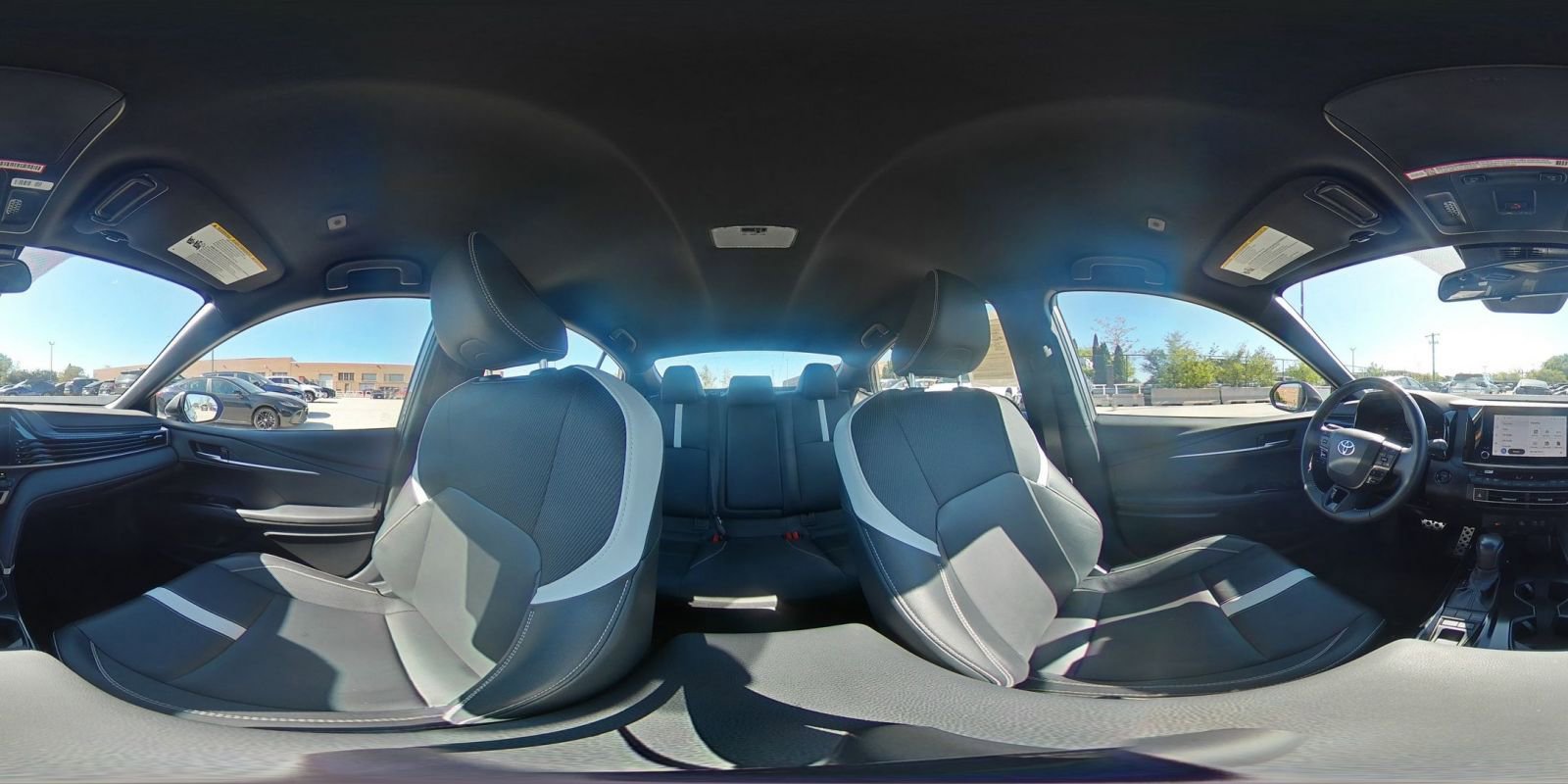 Used 2025 Toyota Camry SE FWD image 42