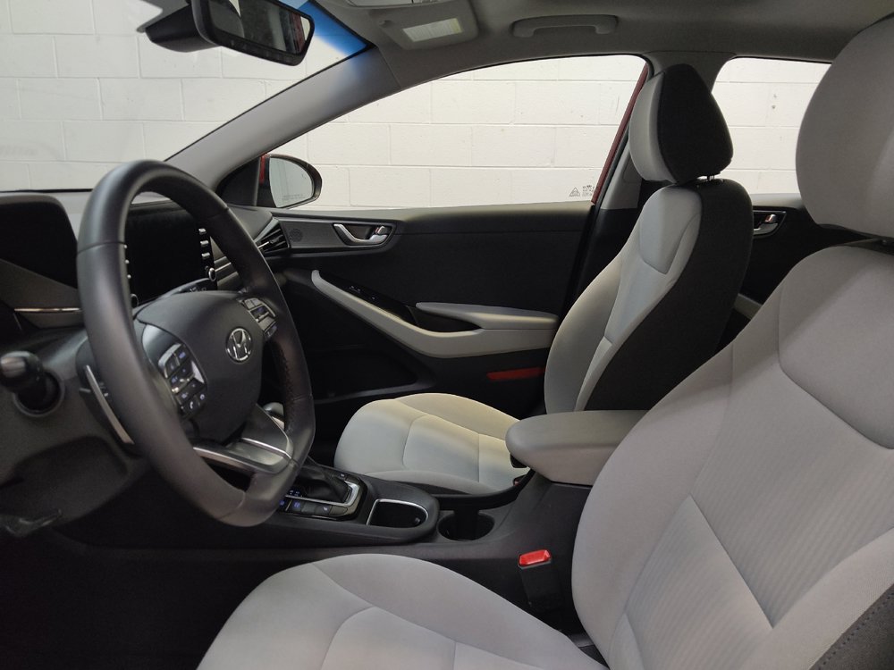 Used 2021 Hyundai Ioniq SEL FWD image 17