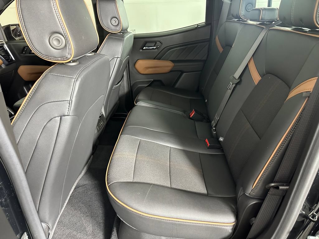 Used 2025 GMC Canyon AT4 AWD/4WD image 29
