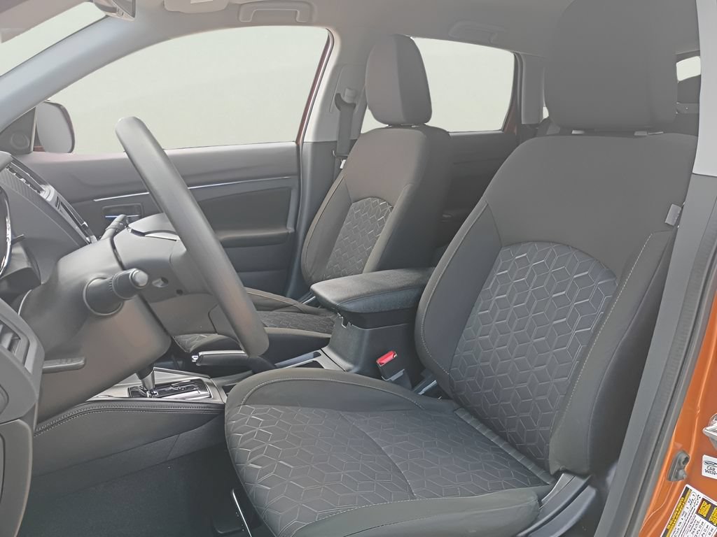 Used 2023 Mitsubishi Outlander Sport ES AWD/4WD image 16