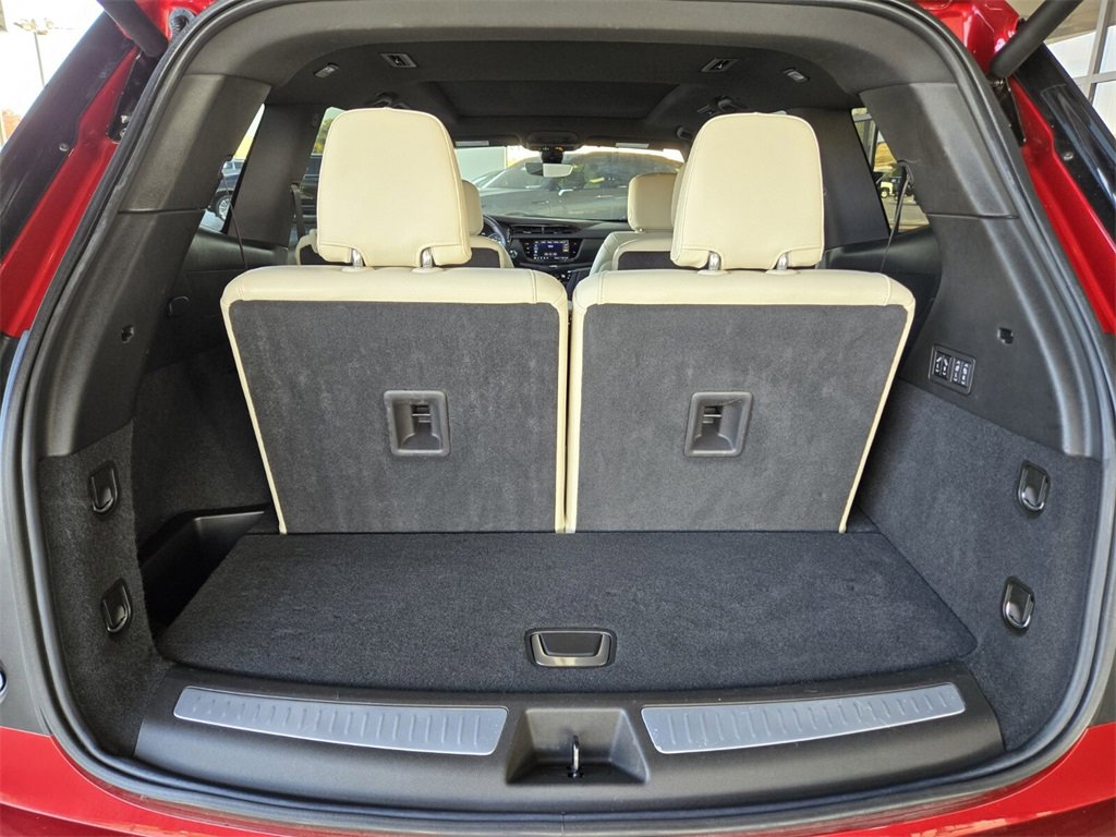 Used 2024 Cadillac XT6 Sport w/ Technology Package image 19