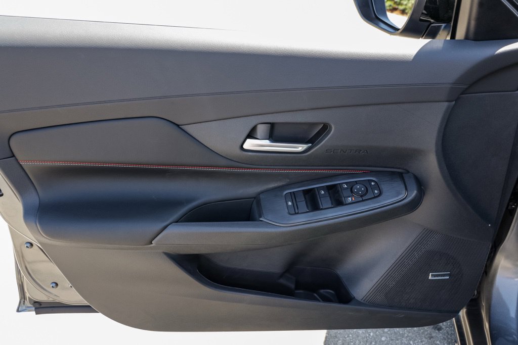 New 2027 Nissan Sentra SR FWD image 14