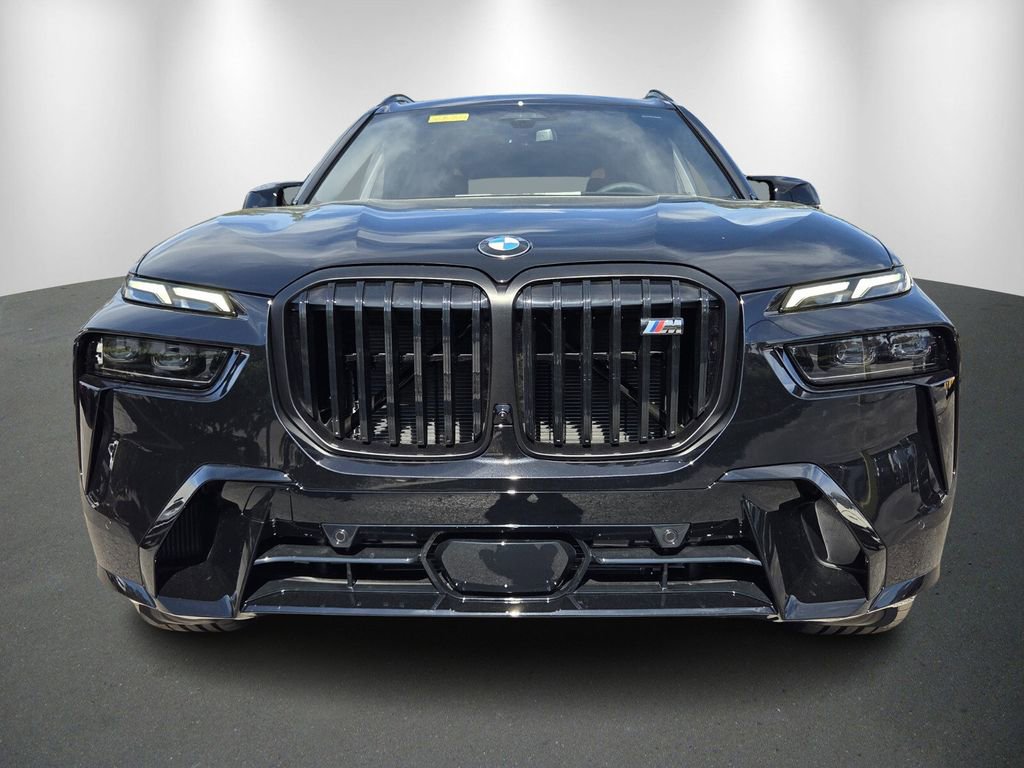 New 2026 BMW X7 M60i image 2